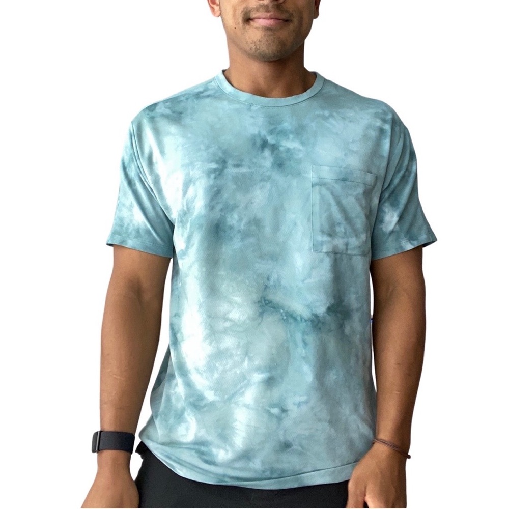 LULULEMON tie die, metal vent tech shirt